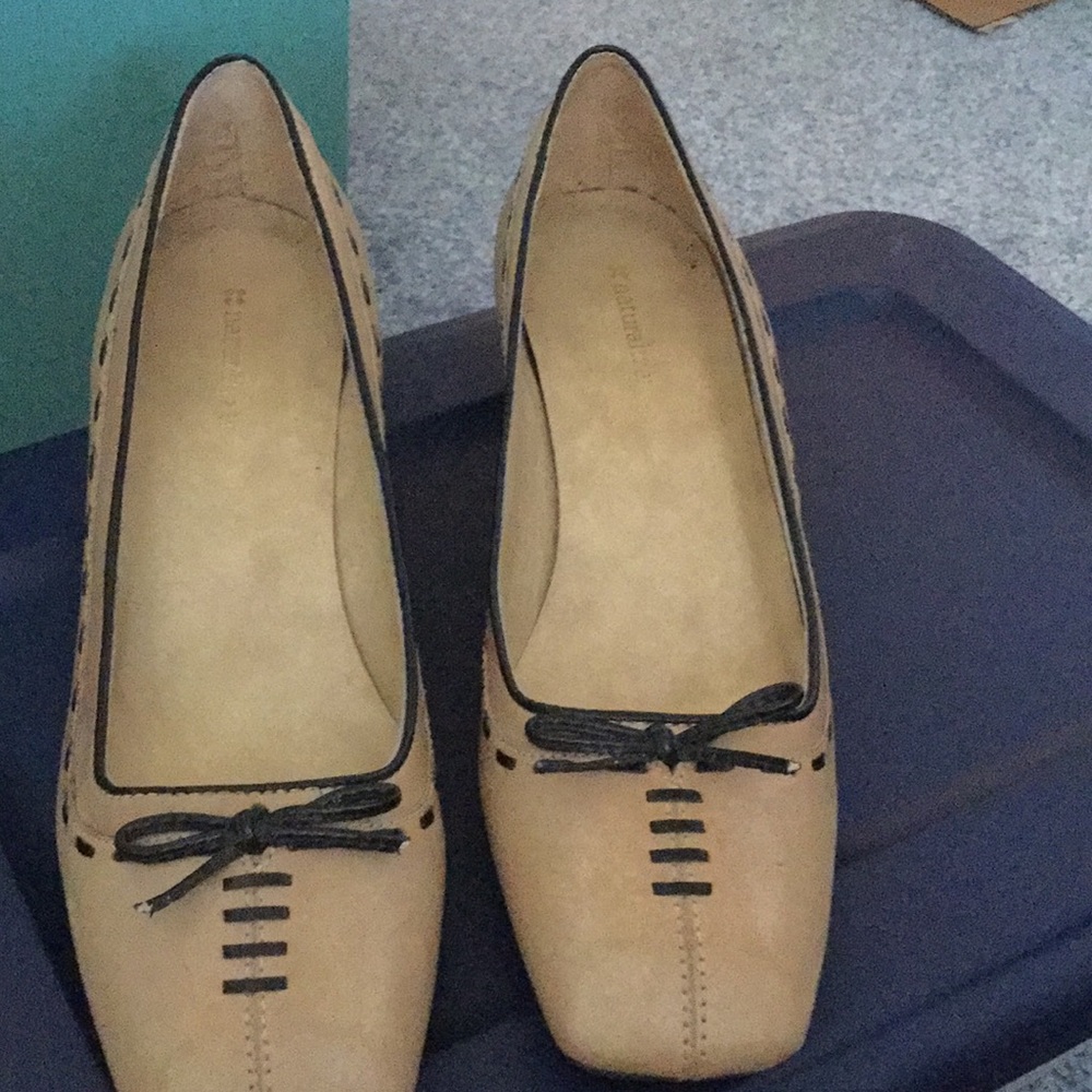 Adorable kitten heels